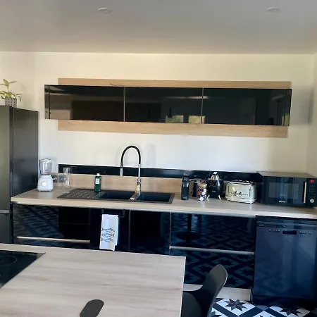 Des Braves In Omaha Beach, Sea View