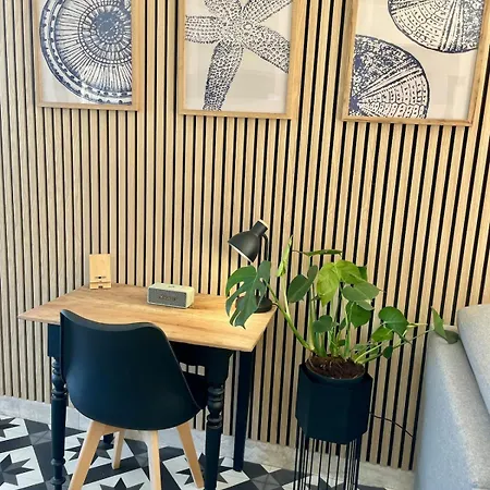 Des Braves In Omaha Beach, Sea View Villa