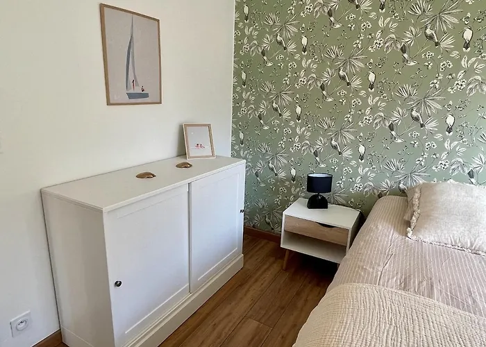 Des Braves In Omaha Beach, Sea View *