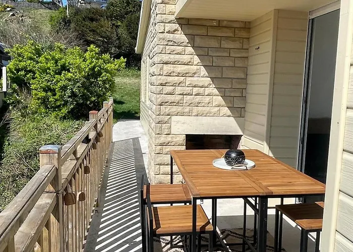 Villa Des Braves In Omaha Beach, Sea View *